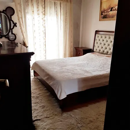 Dionysia Apartment *