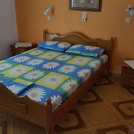 Dionysia Apartament Kéfalos